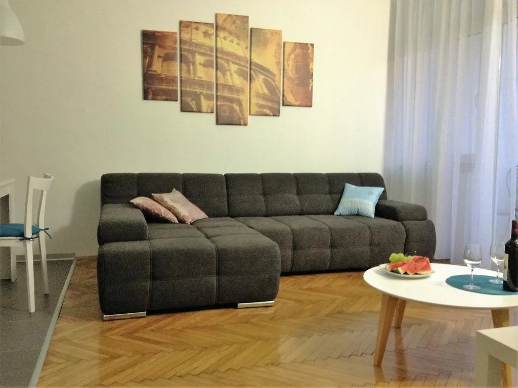 Arenacentar Apartments Pola Croazia
