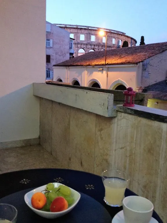 Arenacentar Apartments Pula 0*,  Croatia
