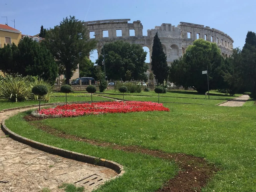 Arenacentar Apartments Pula Croatia